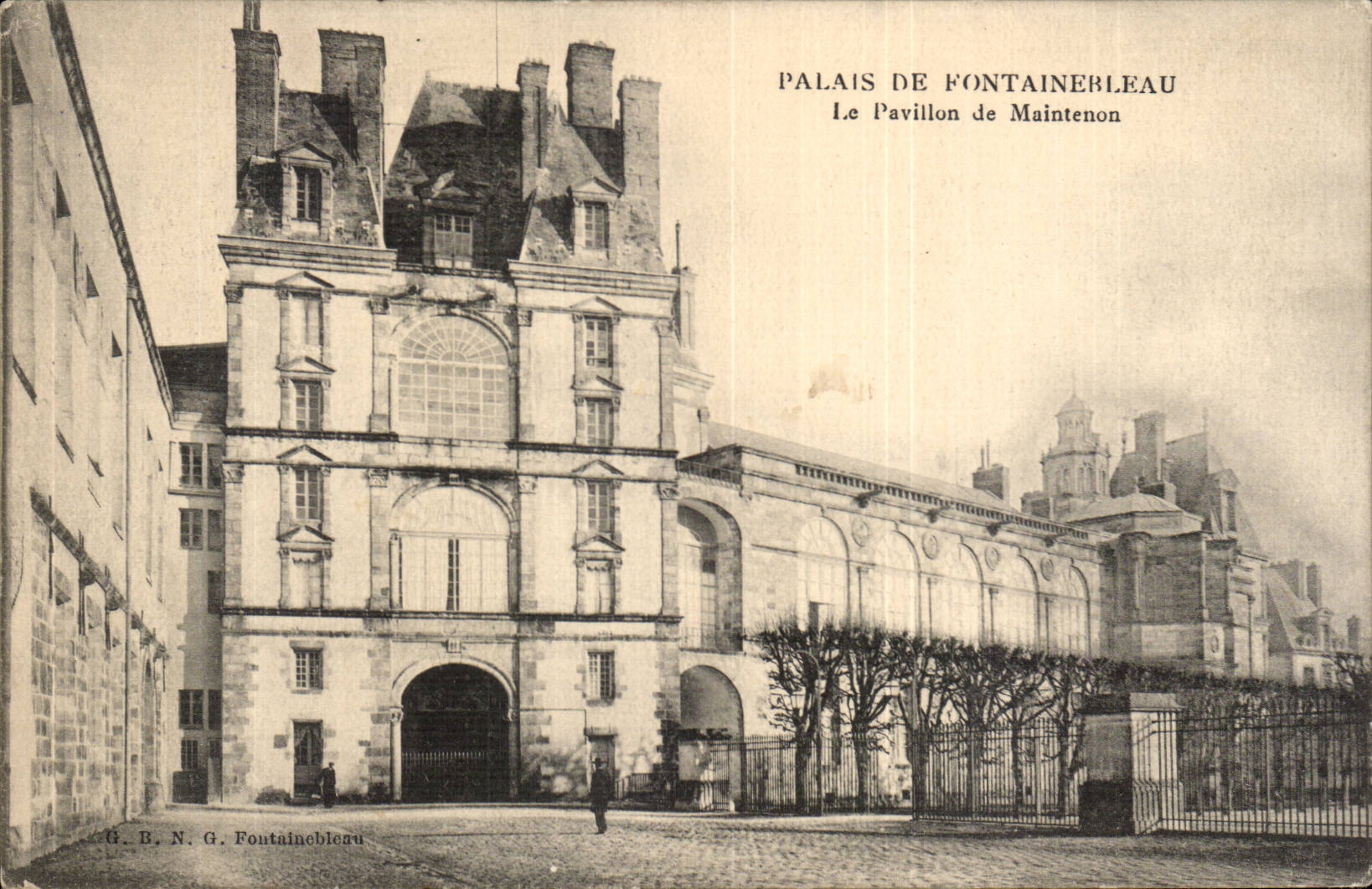 Palate of Fontainebleau - the House of Maintenon - CPA