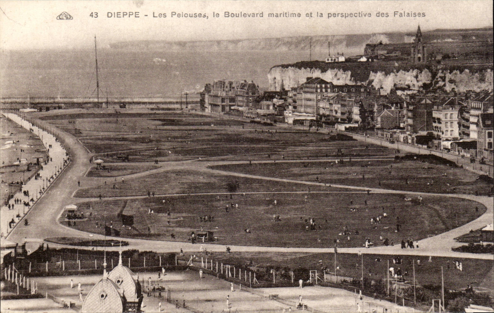 CPA Dieppe lawns the maritime boulevard and the prospect for the cliffs Tennis