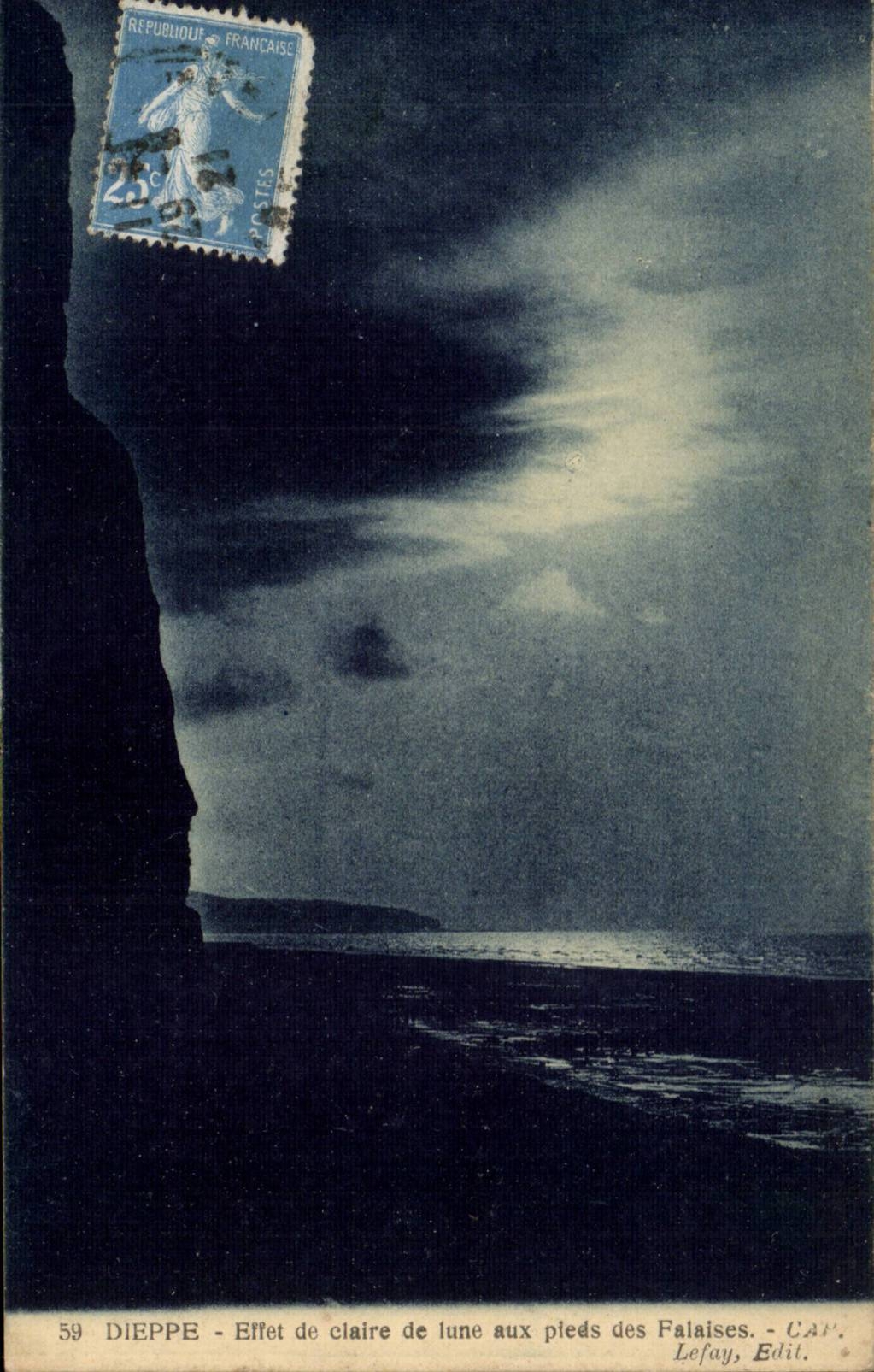 CPA Dieppe Effect of clear of the moon to the feet of cliffs