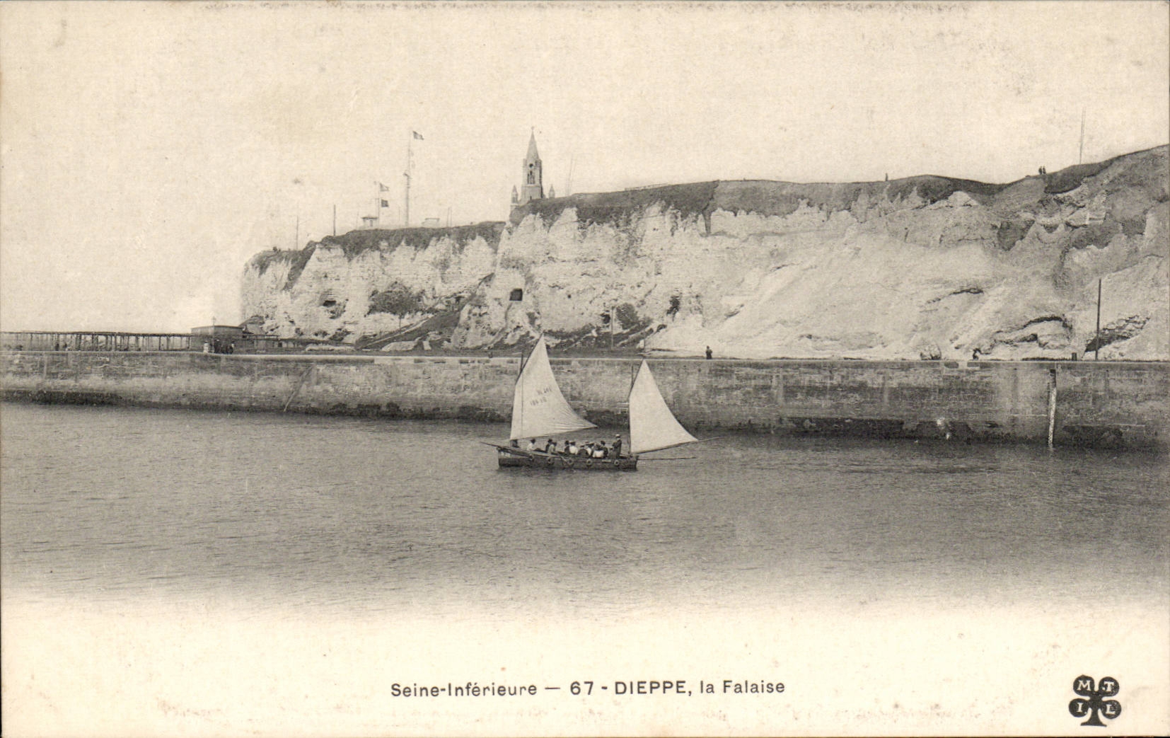 CPA Dieppe the cliff