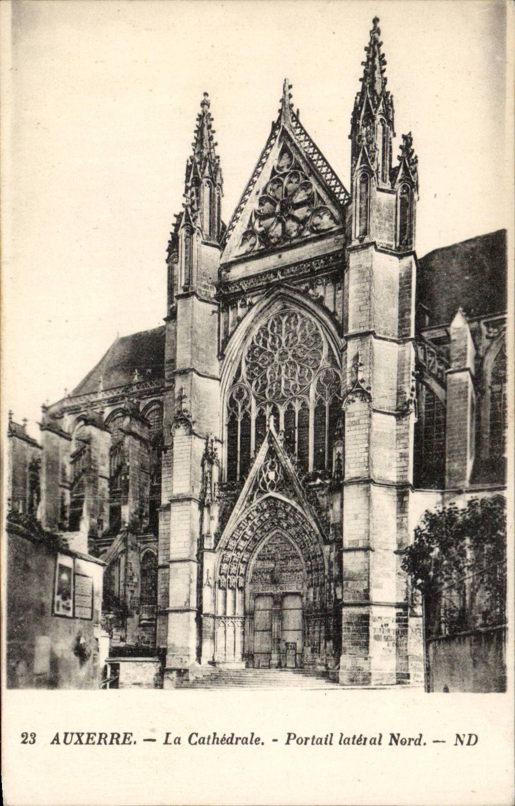 CPA Auxerre das Nordkathedraleseite Gatter