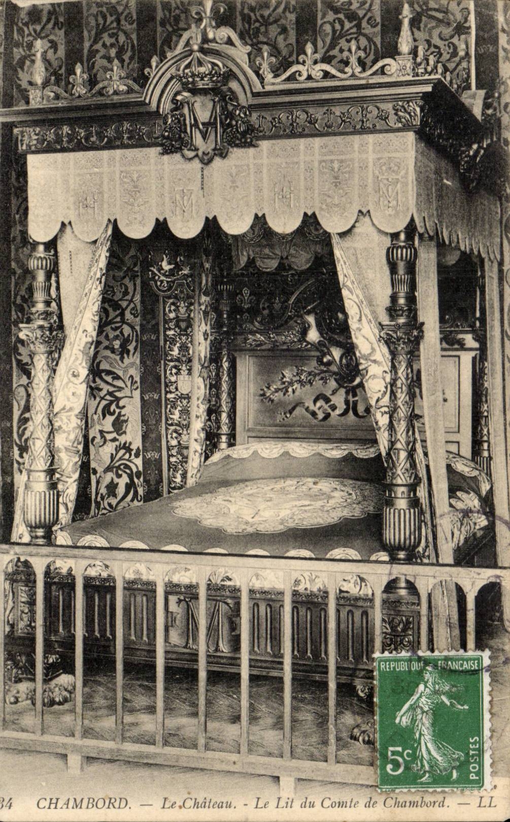 CPA Chateau de Chambord Le lit du comte de Chambord