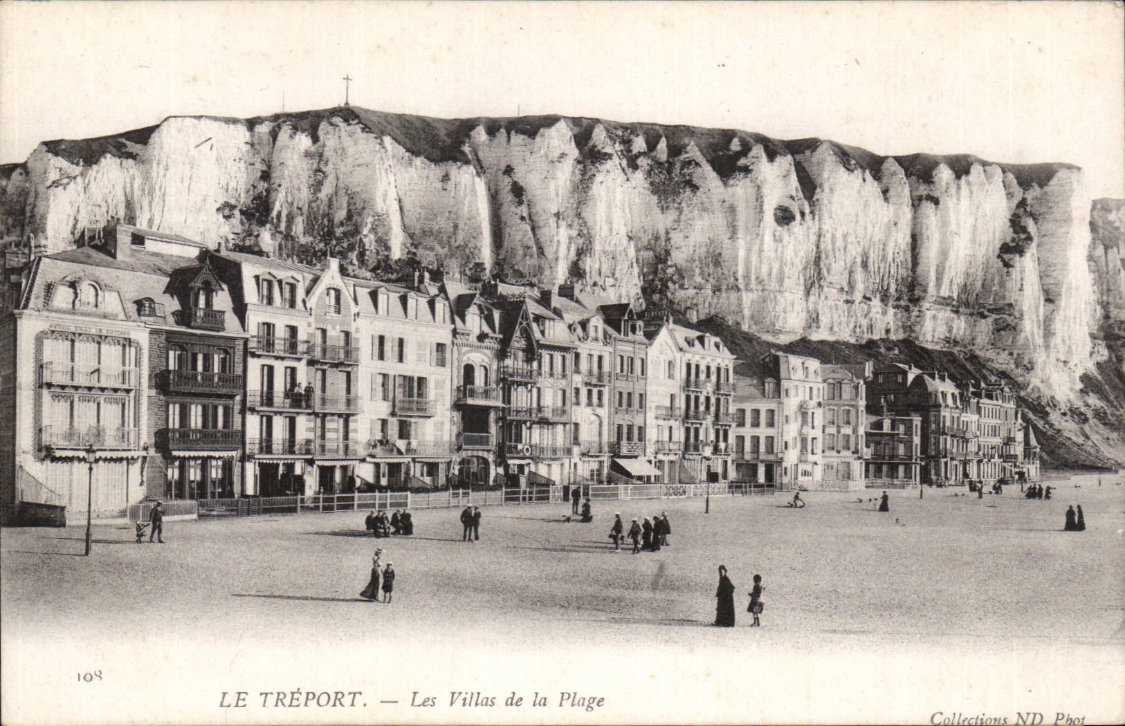 CPA Treport Landhauser des Strandes