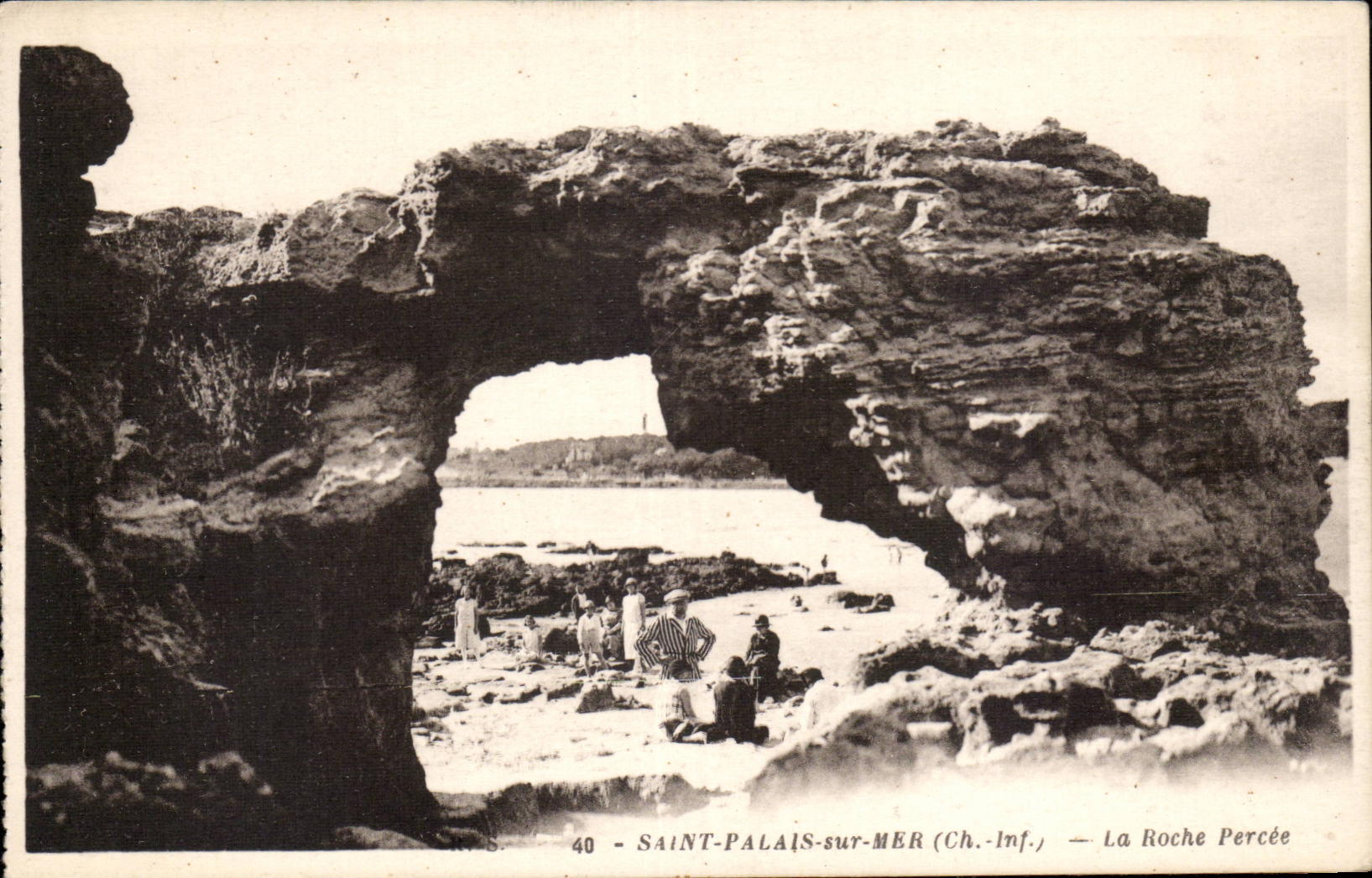 CPA Saint Palate on Sea the bored rock