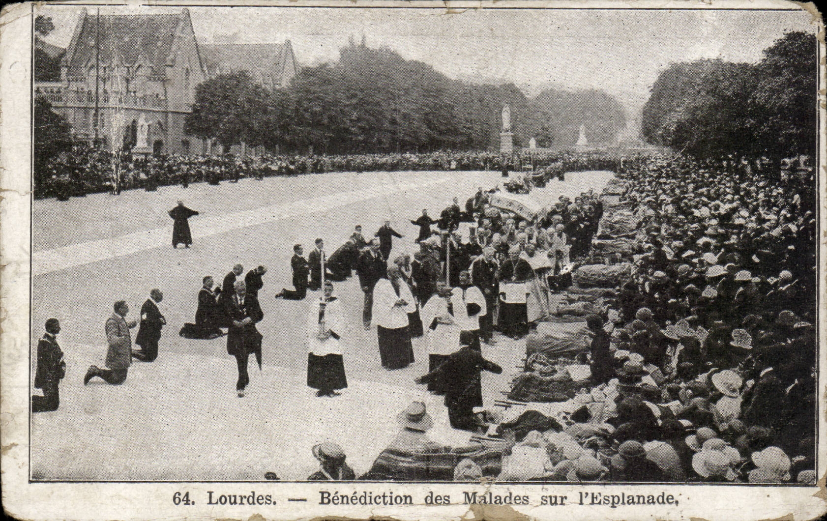 CPA Lourdes Blessing of the patients on the esplanade
