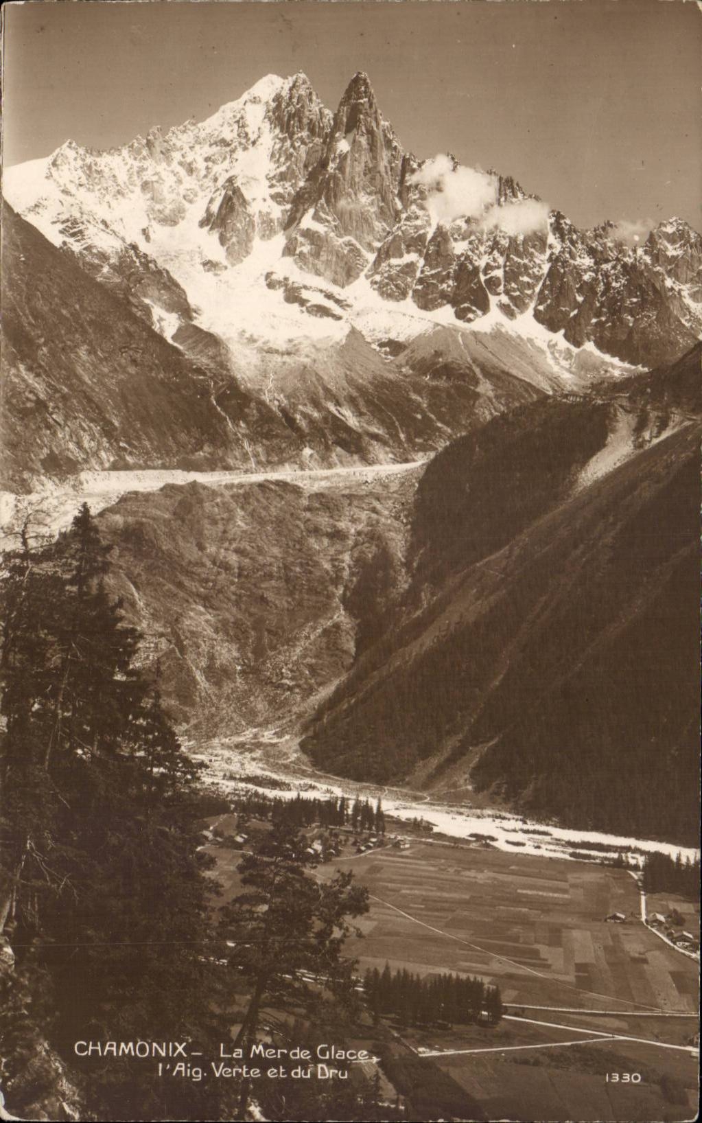 CPA Chamonix La mer de glace l'aiguille verte et du Dru