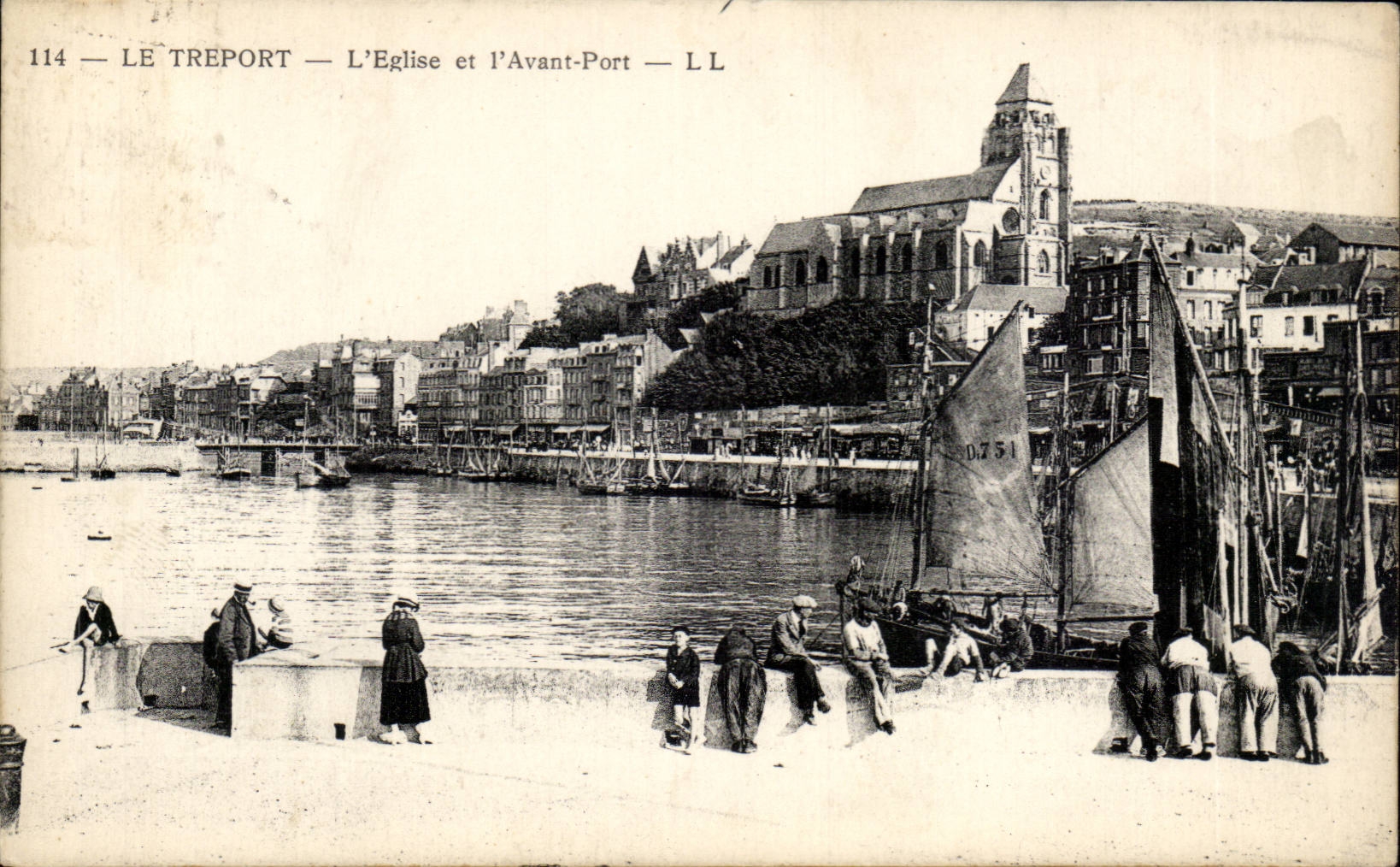 CPA Treport die Kirche und vor Hafen