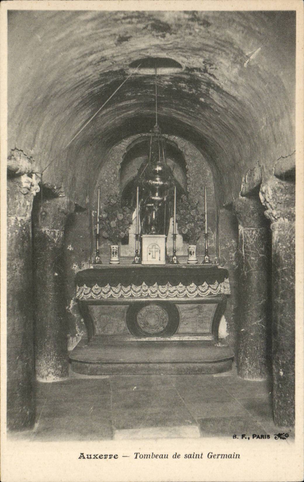 CPA Auxerre Tomb of Saint Germain