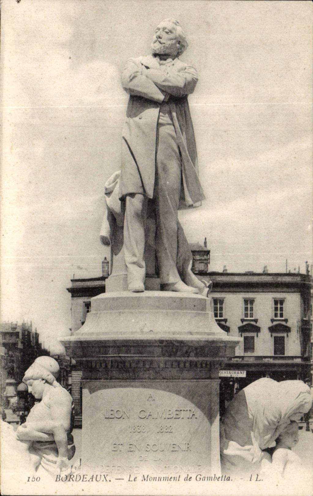 CPA Bordeaux the monument of Gambetta