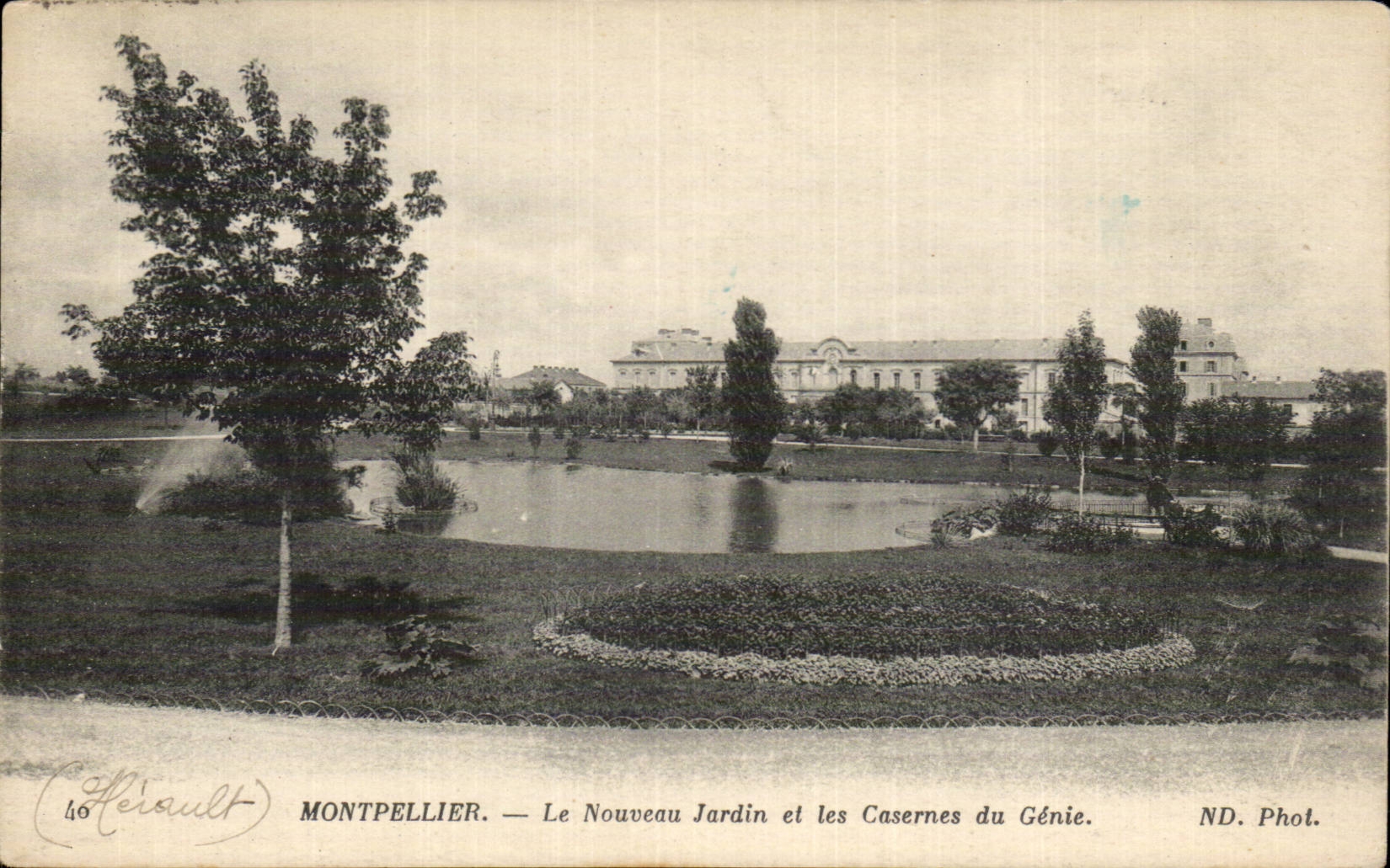 Montpellier CPA Le nouveau jardin et les casernes du genie