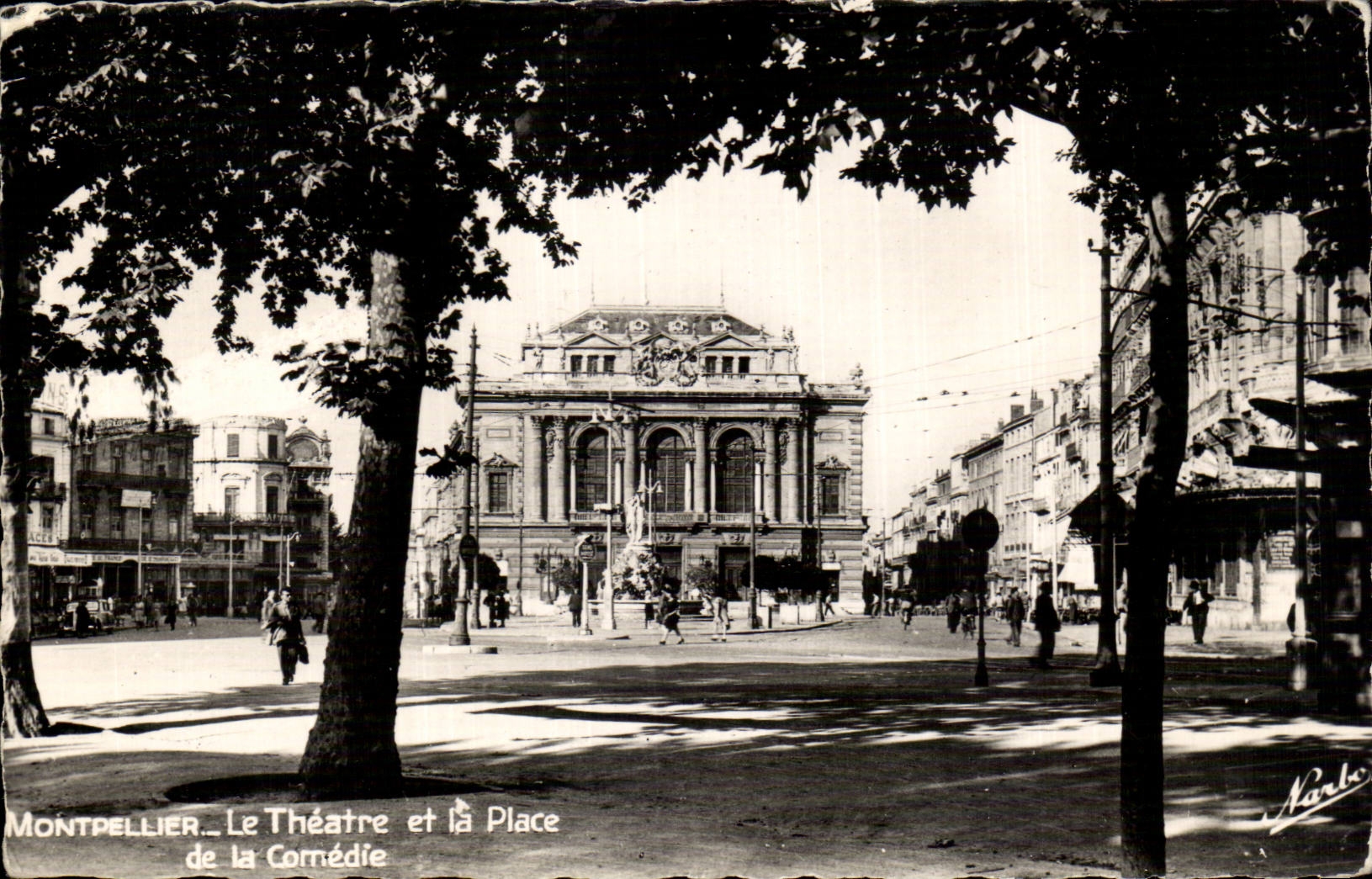 Montpellier CPA Le theatre et la place de la comedie