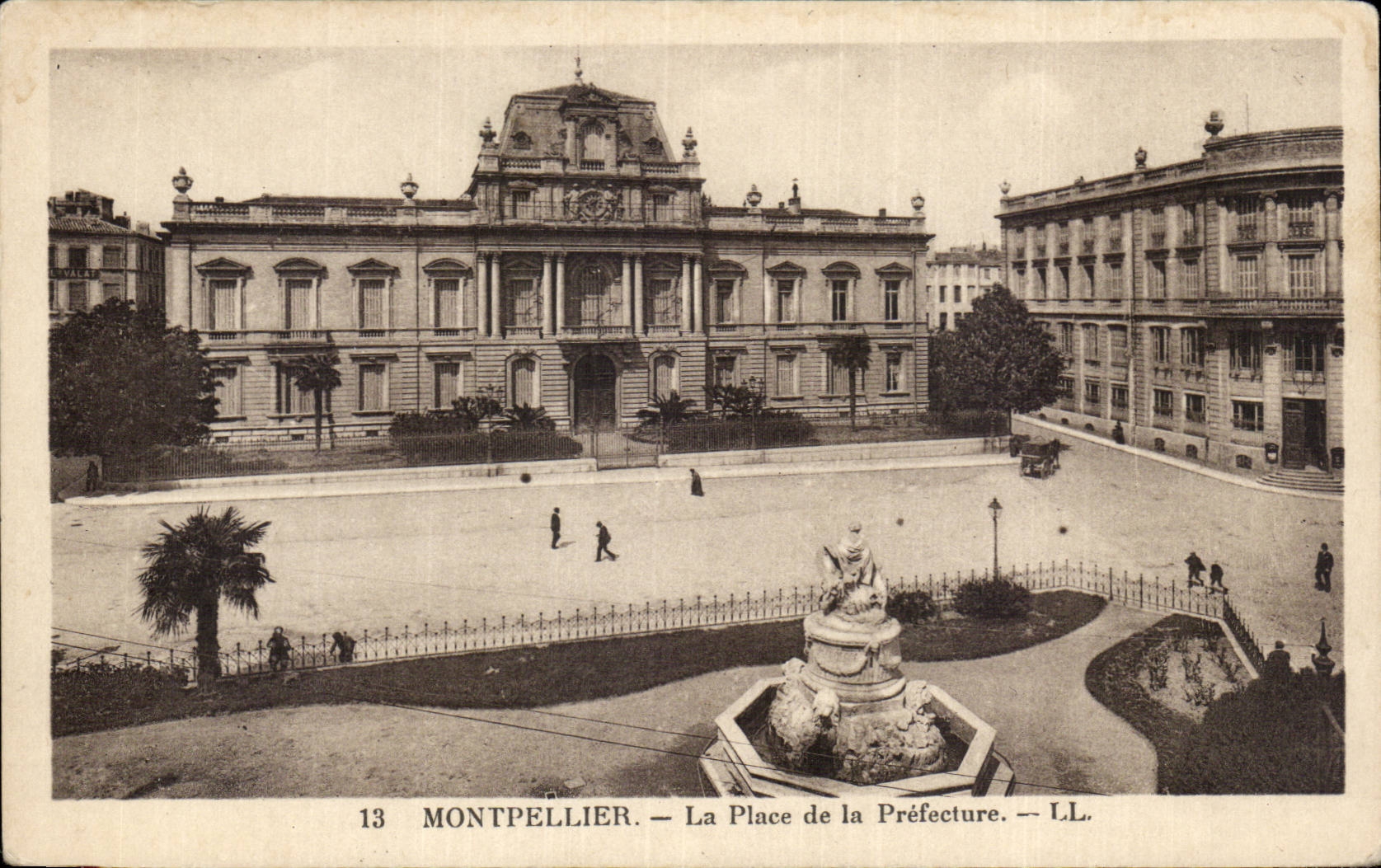 Montpellier CPA la place de la prefecture