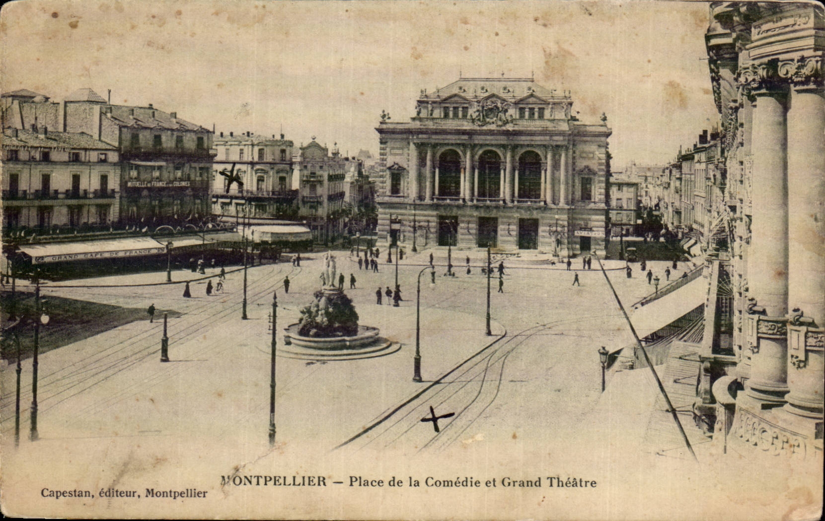 Montpellier CPA Place de la comedie et grand theatre