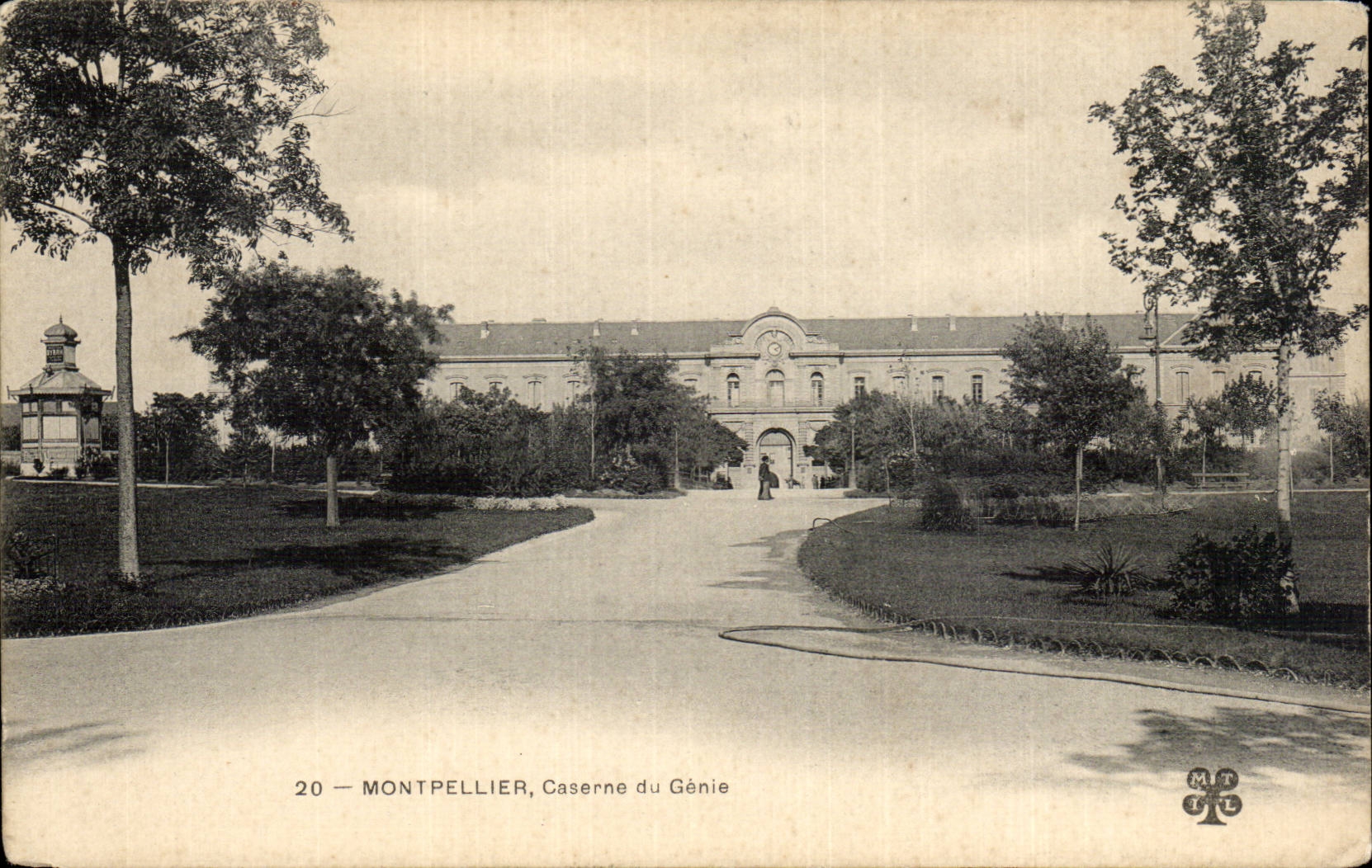 Montpellier CPA Caserne du genie Militaria