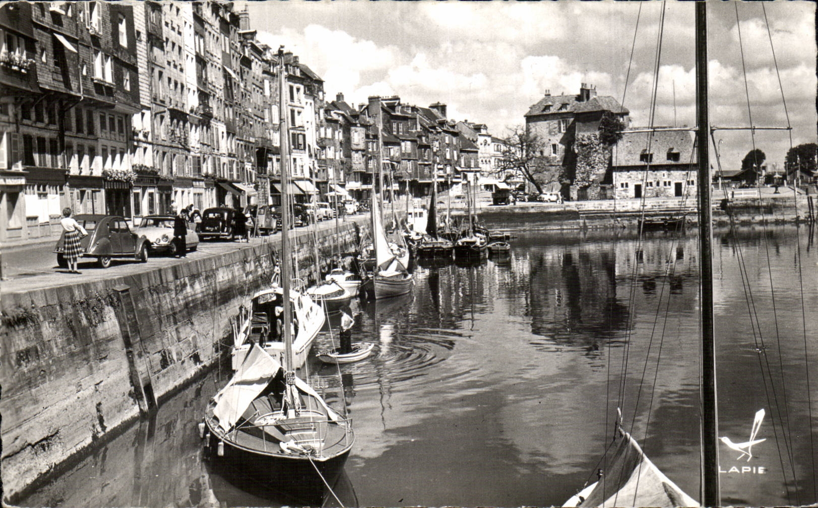 CPA Honfleur the port