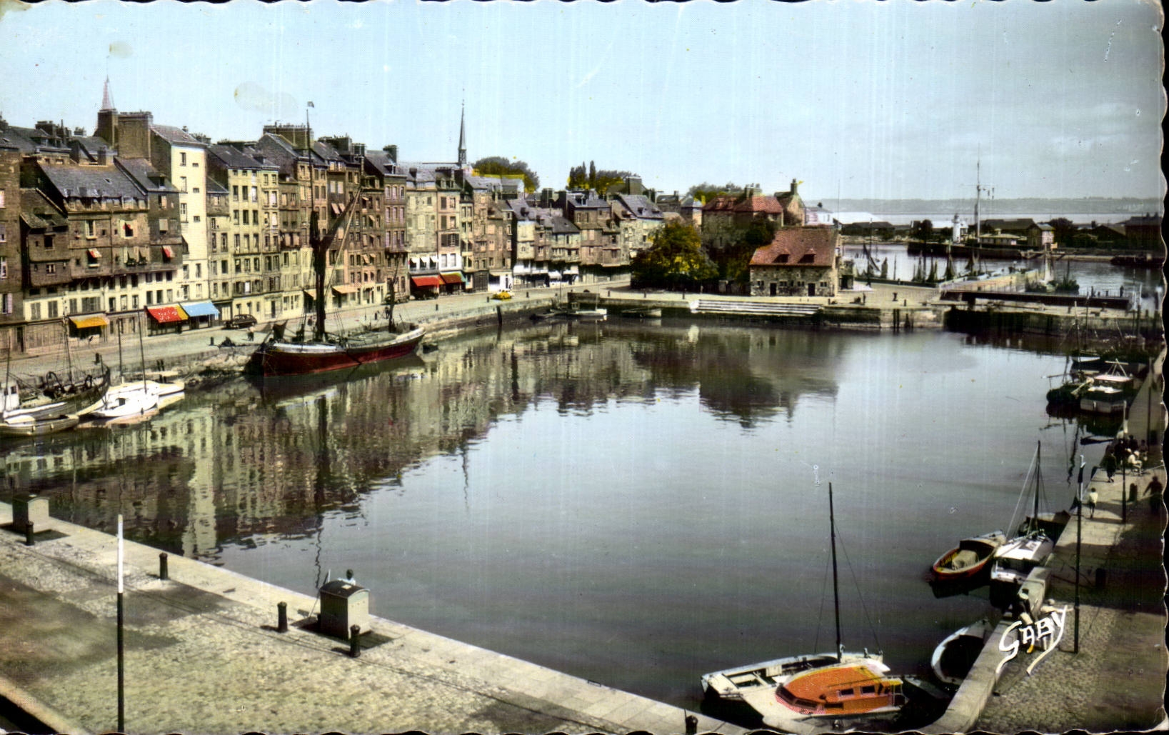 CPA Honfleur the old basin