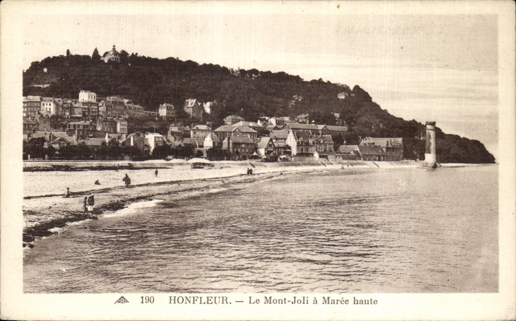 CPA Honfleur the Pretty Mount has high tide