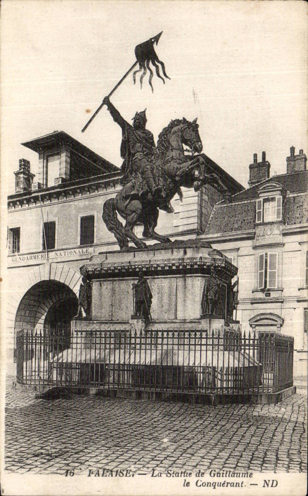 Cliff CPA Statue of Guillaume