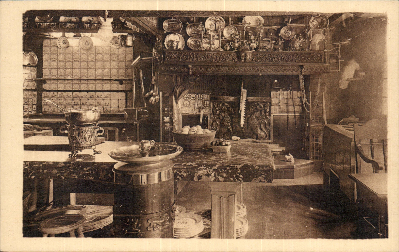 Divine CPA on sea Fashionable country inn of William the Conqueror kitchen