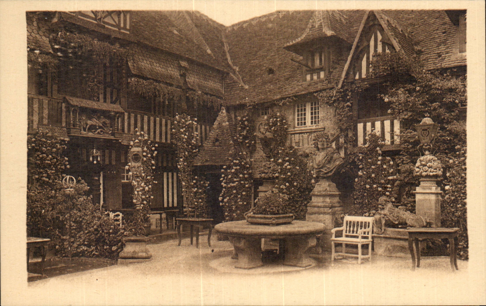 Divine CPA on sea Fashionable country inn of William the Conqueror Court Louis XIV