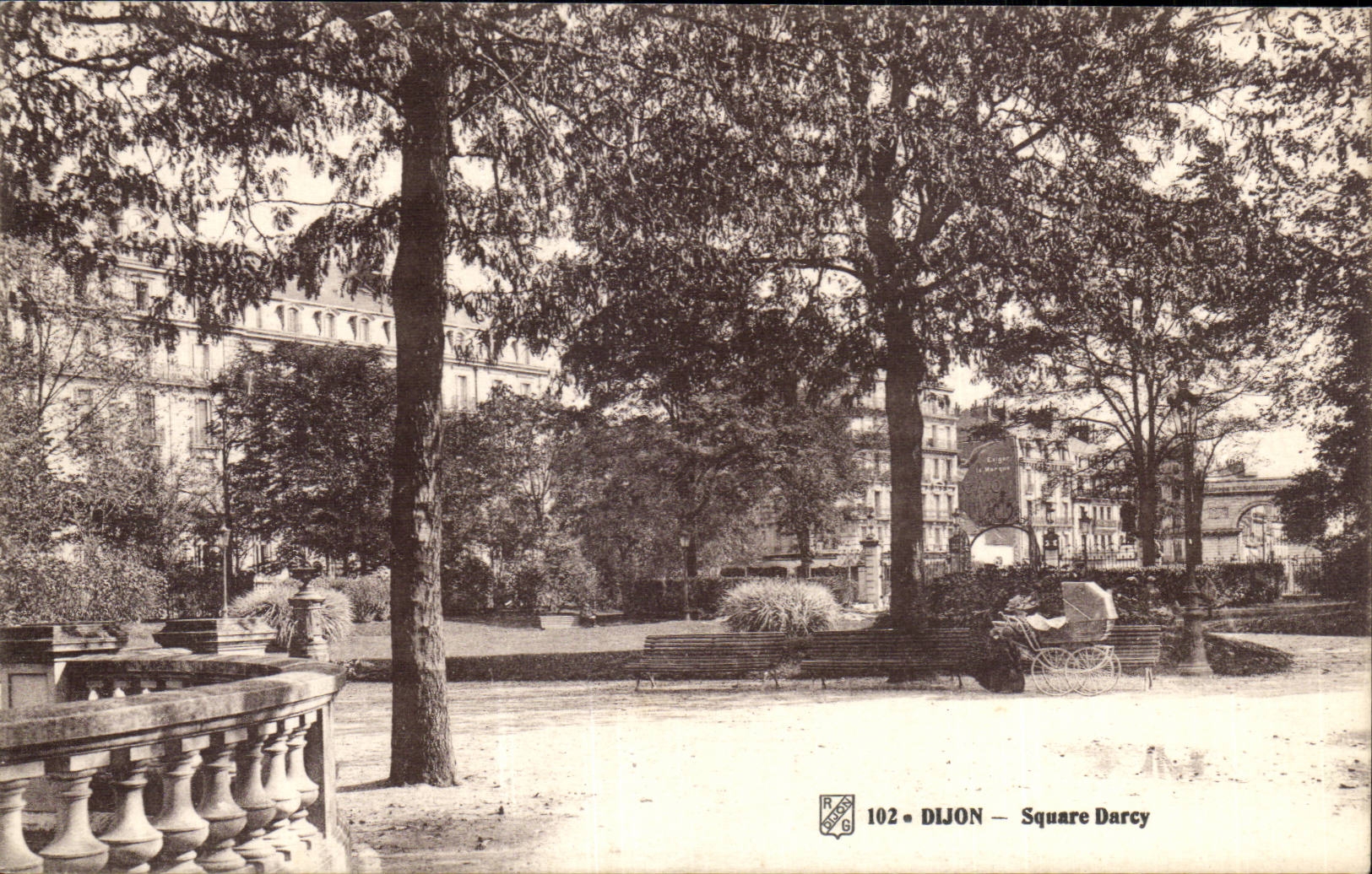 CPA Dijon Public garden Darcy