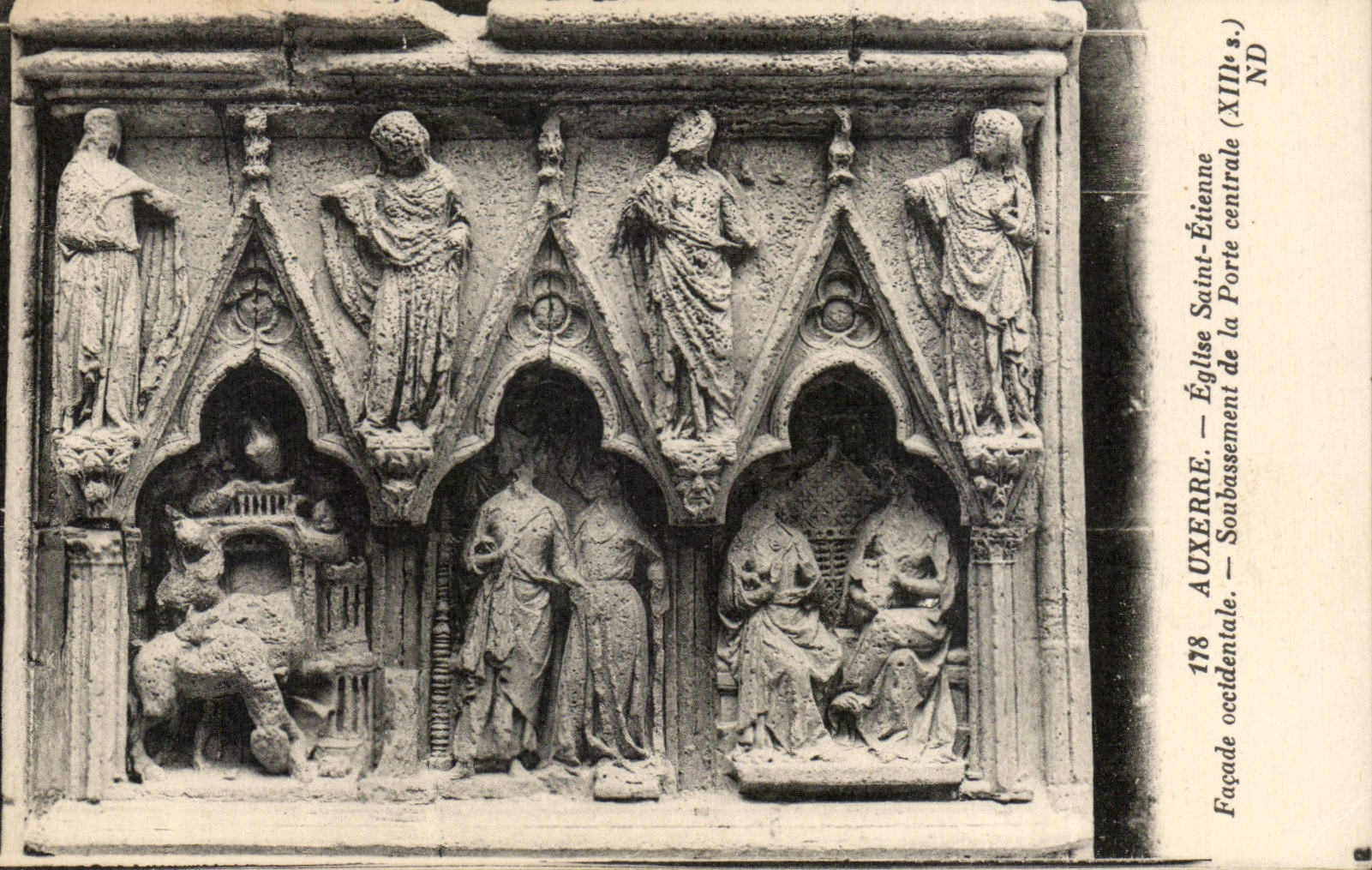 CPA Auxerre Kirche-Saint-Etiennewestliche Front-Unterseite der zentralen Tur (13)