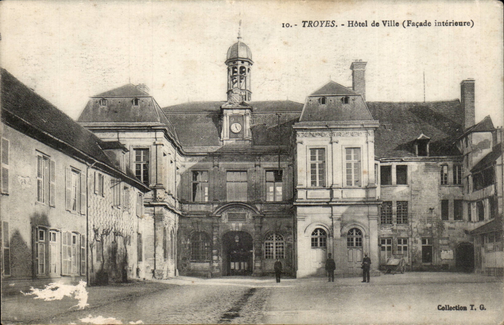 Troyes CPA Town hall