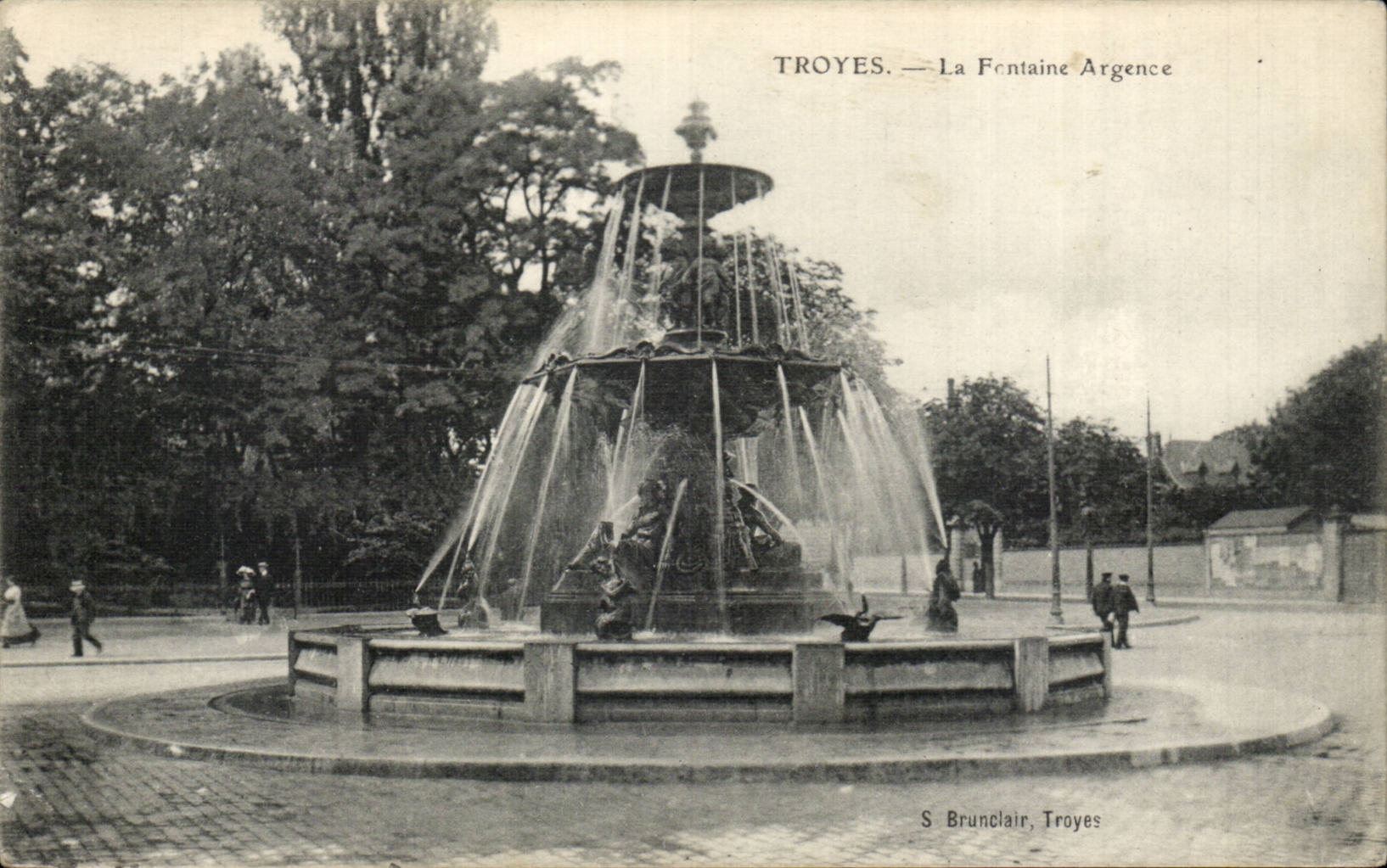 Troyes CPA the Argence fountain