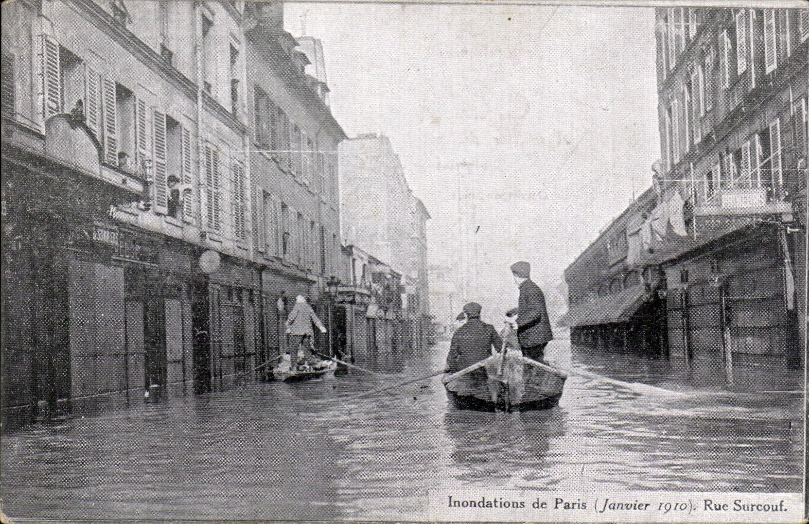 CPA Paris Raw Floods January 1910 of the Seine Street Srucouf