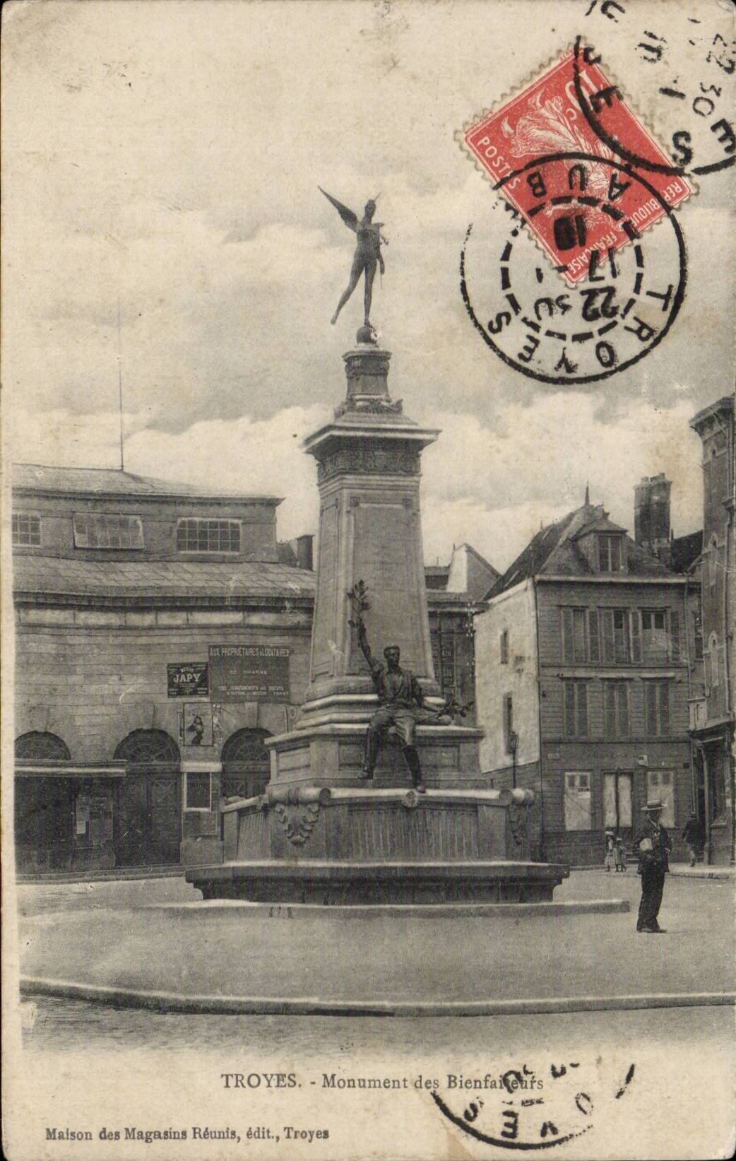 Troyes CPA Monument of the Benefactors
