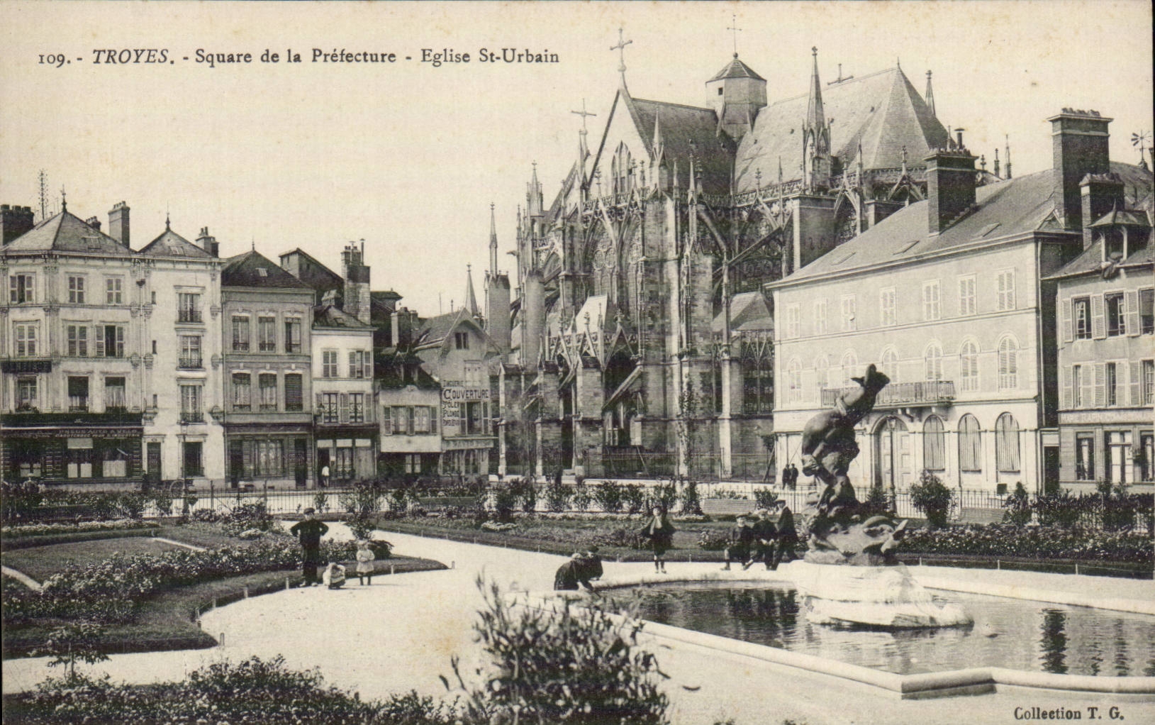 Troyes CPA Public garden of the prefecture Church St Urbain