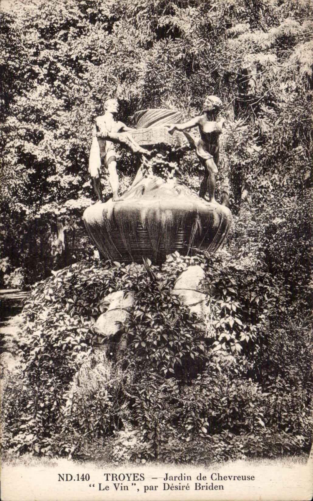 Troyes CPA Garden of Chevreuse wine by Desired Briden