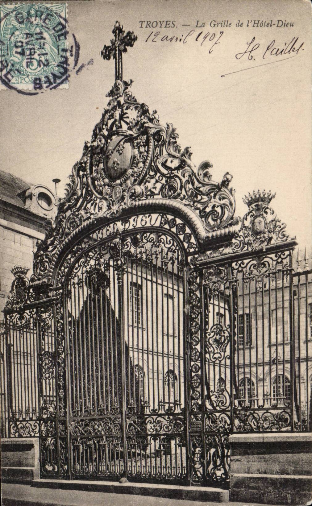 Troyes CPA the grid of the hotel God