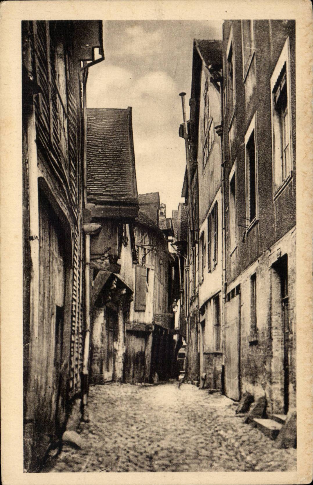 Troyes CPA the street of the cats
