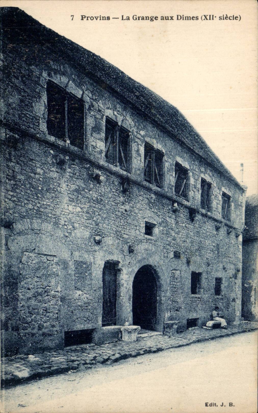 CPA Layered branches the barn with the dimes