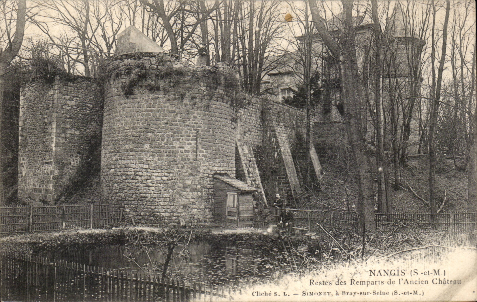 Nangis CPA Remainders of the walls of the old castle