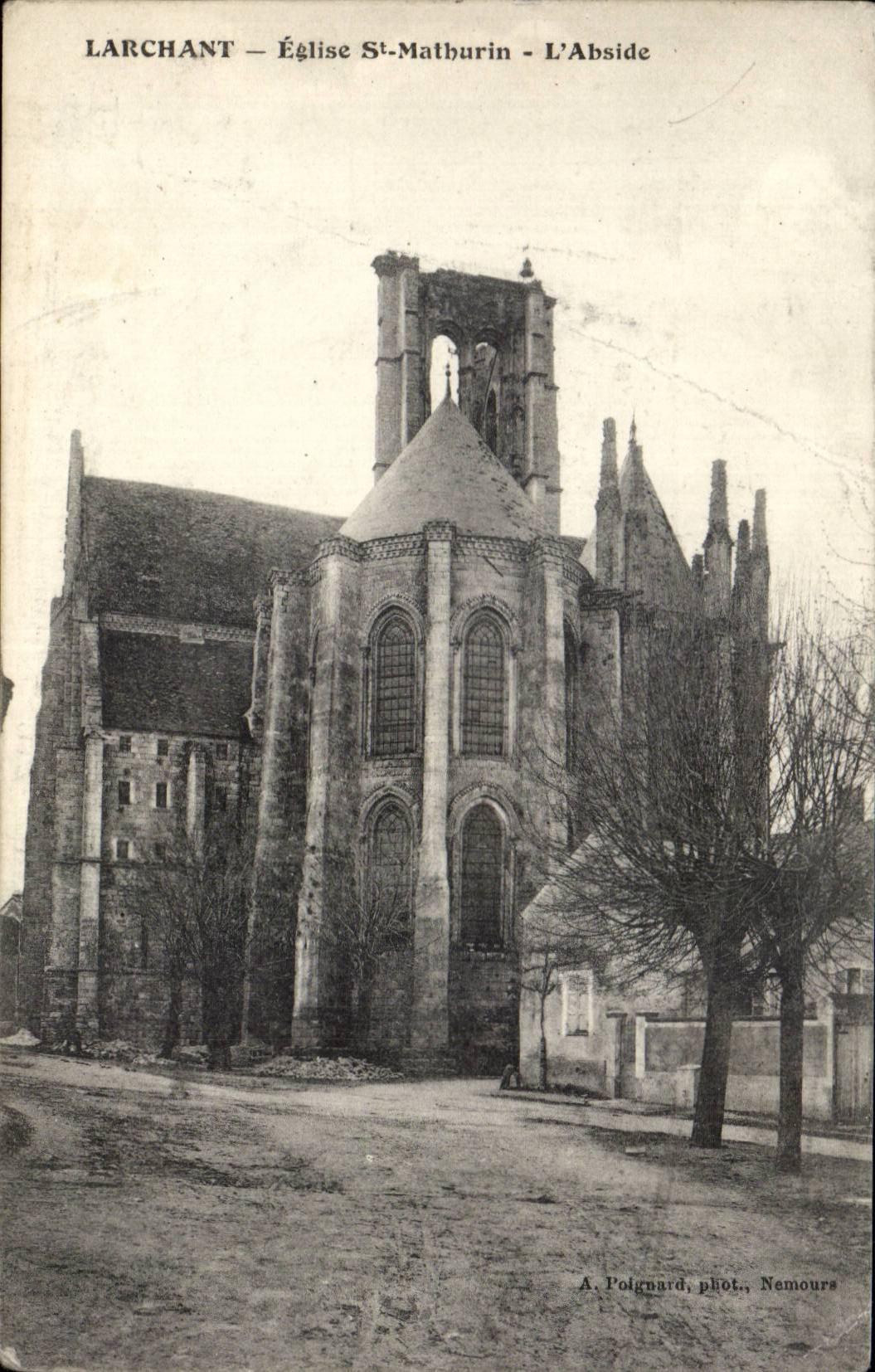 CPA Larchant Church St mathurin the apse