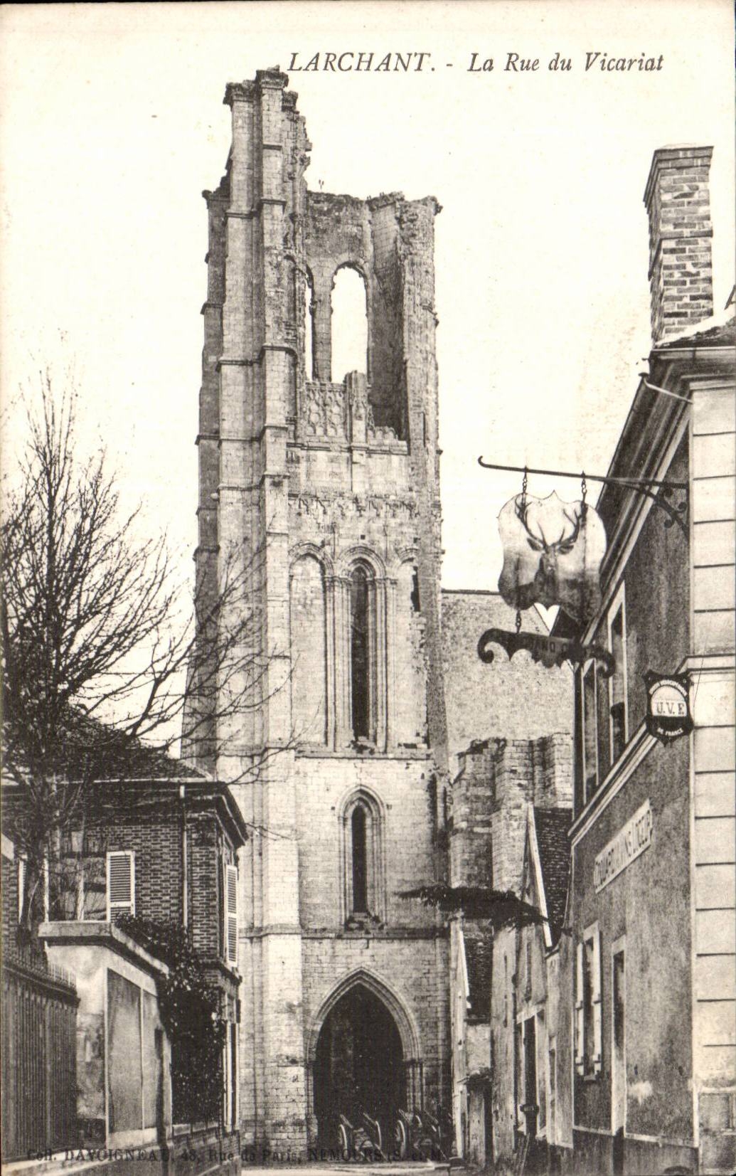 Larchant CPA the street of Vicariate