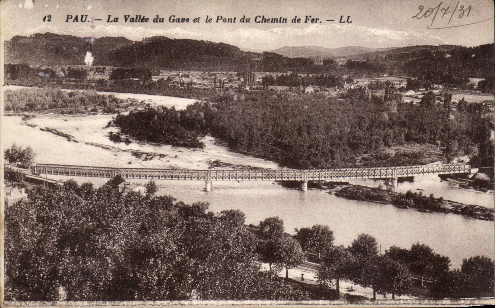 CPA Pau the valley of Gave and the bridge of railroad