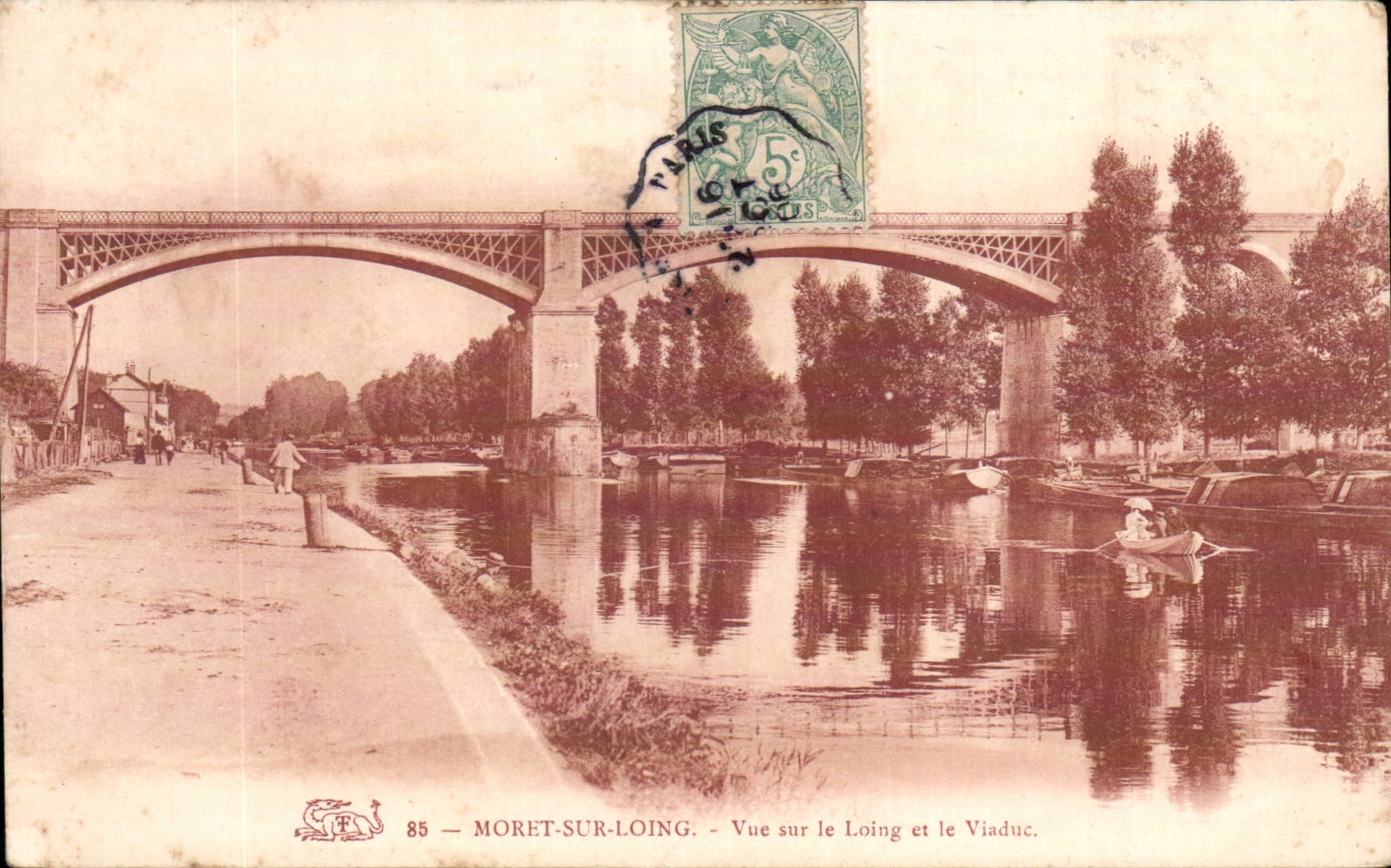 Moret sur Loing CPA Vue sur le Loing et le viaduc