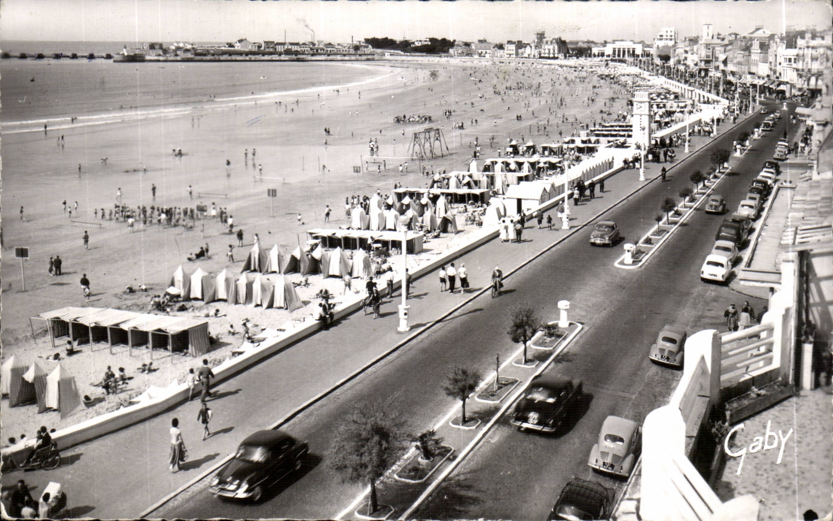 CPSM Sands of olonne Overall picture of the beach Volleyball ball Volley ball