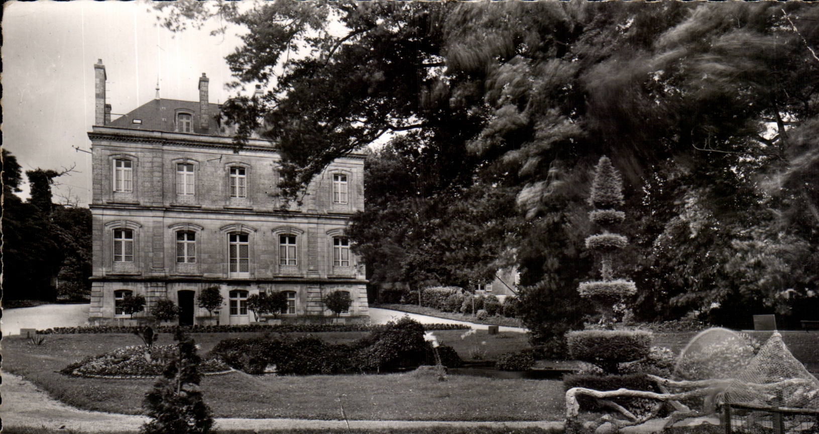 CPSM Fontenay the Count the town hall and the public garden