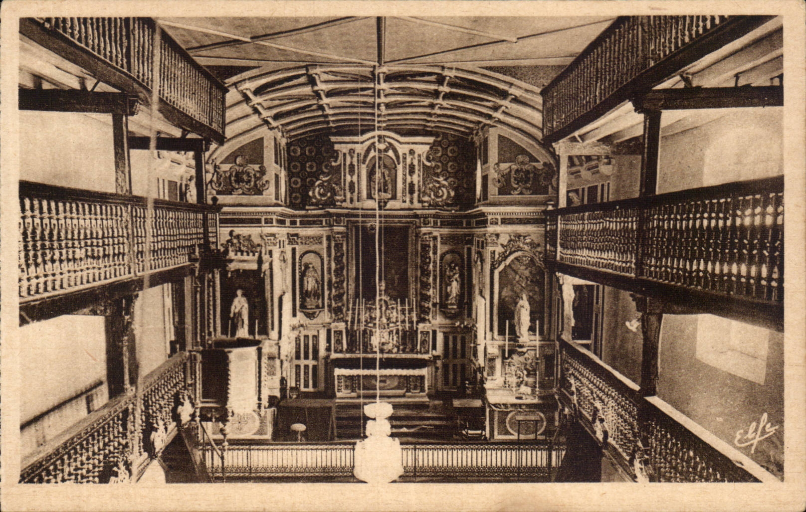 CPA Interior Osses of the church