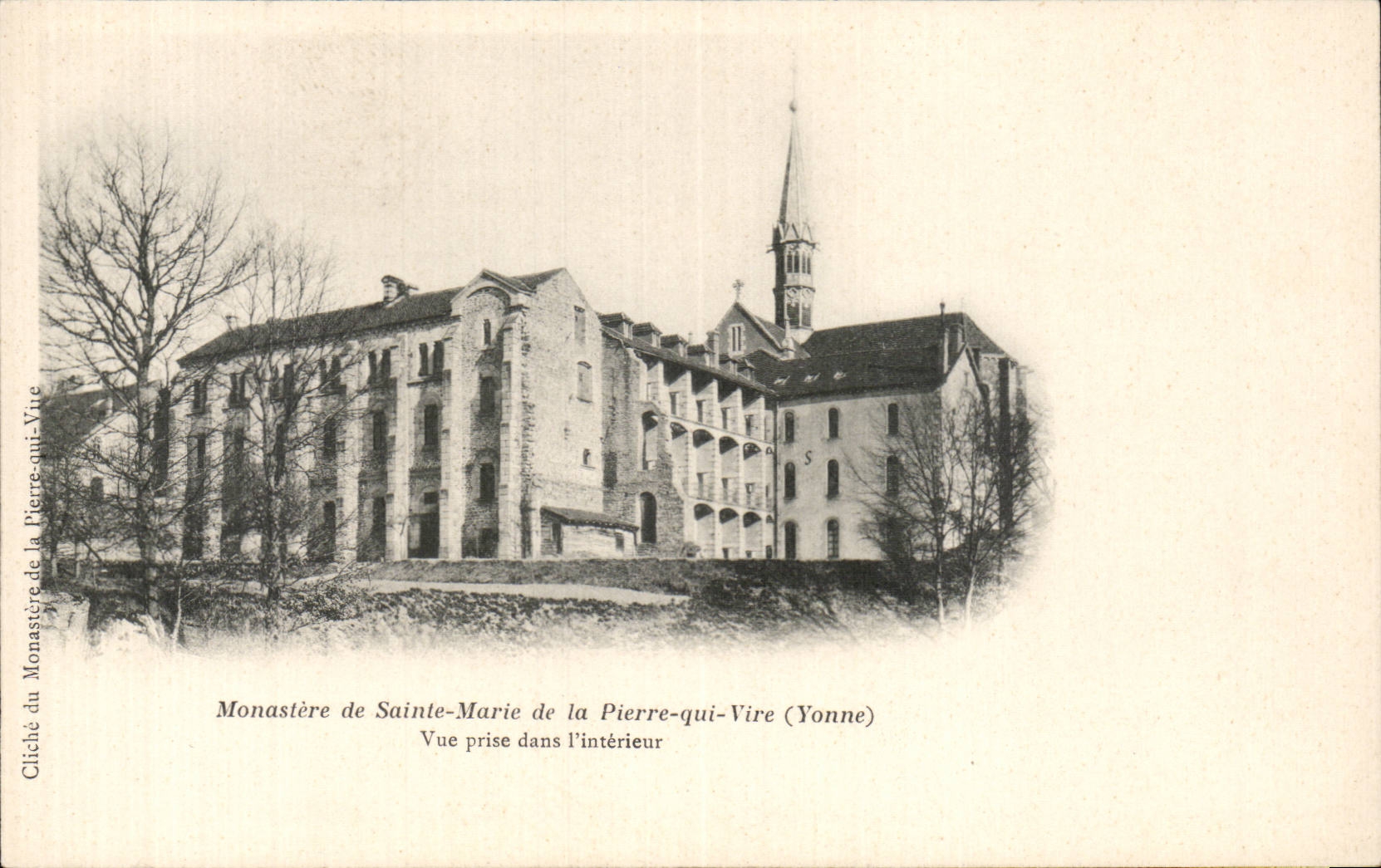 CPA Monastery of Sainte Marie of laPierre which Transfers Seen from in the interior