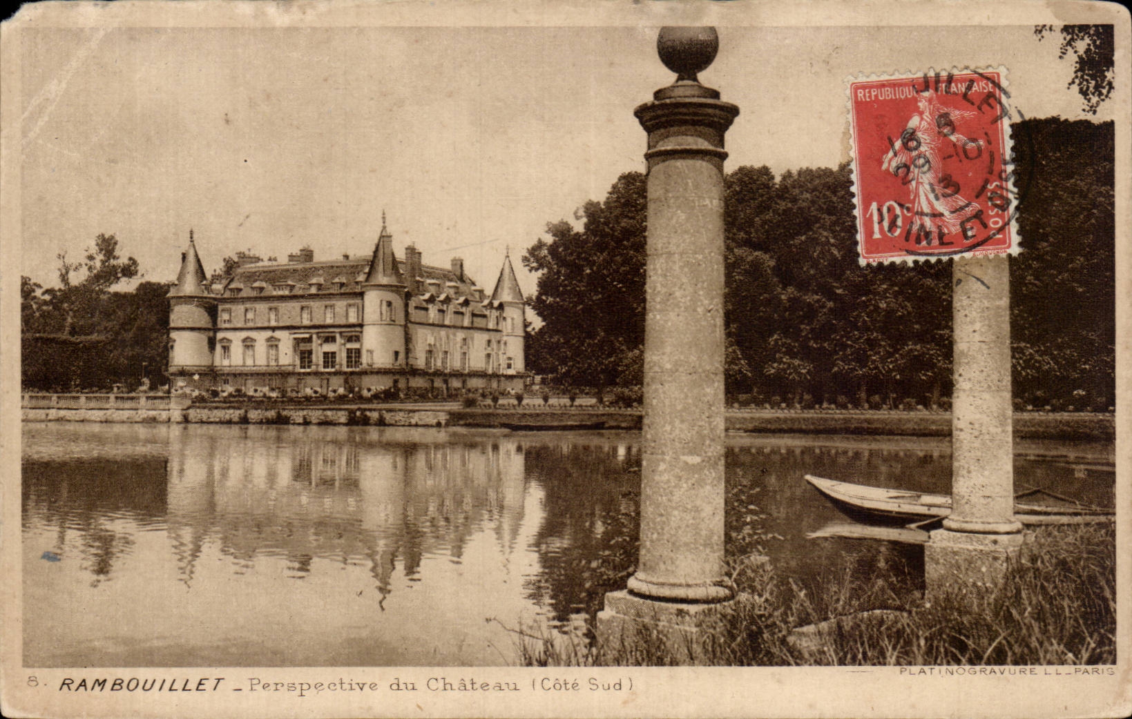 CPA Rambouillet View of the castle
