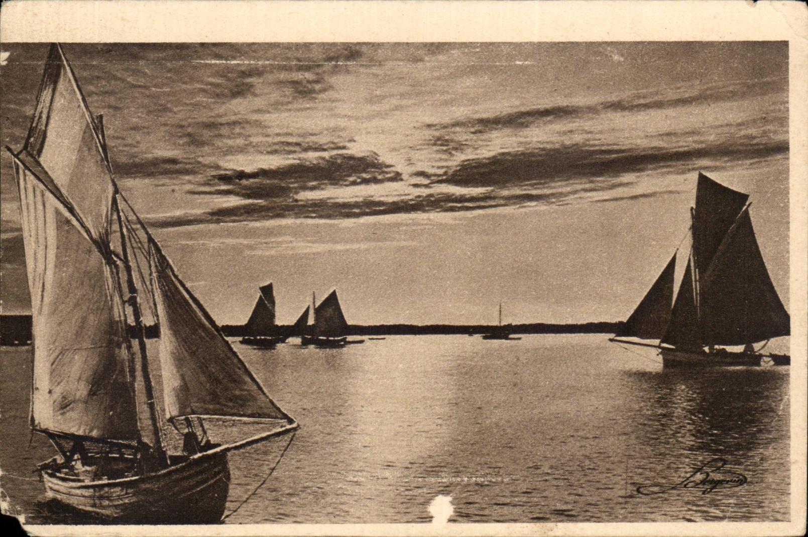CPA Sands of olonne Movement of boats to the rising of the sun