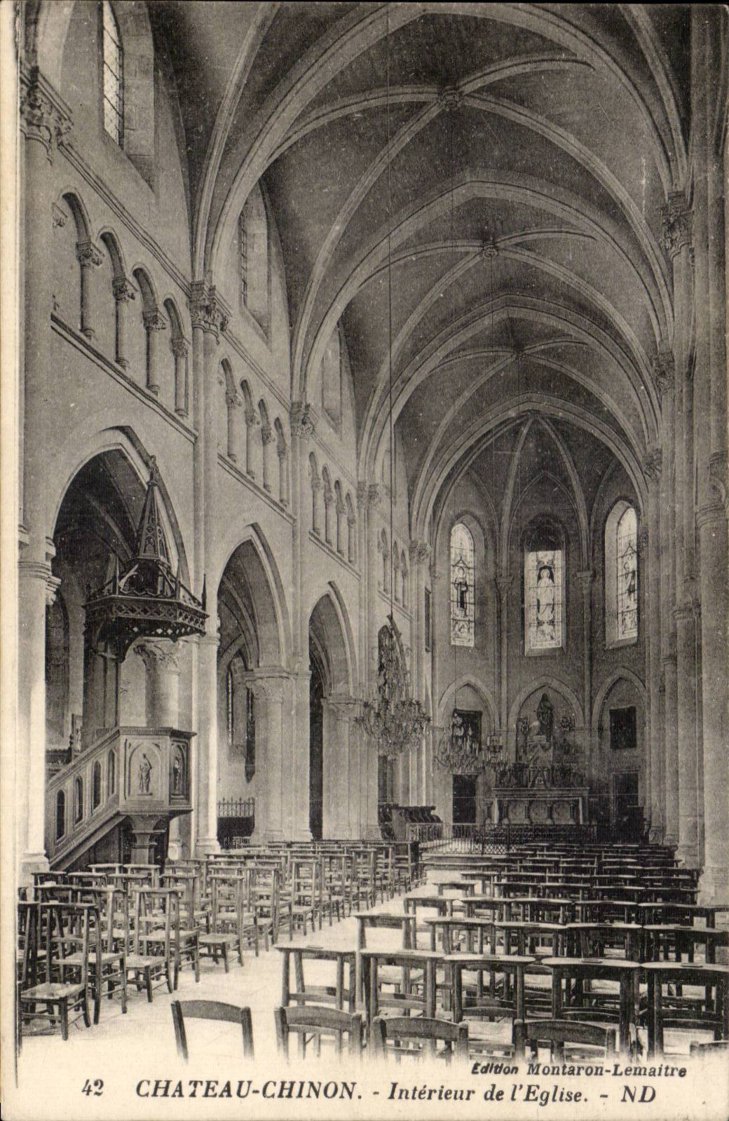 CPA Interior Chinon Castle of the church