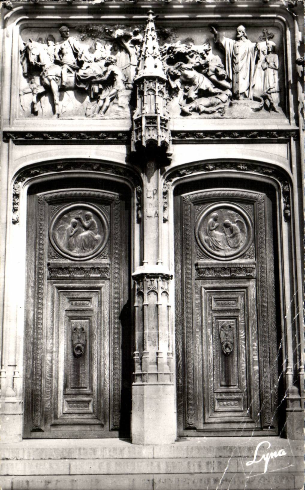 CPSM Montmorency Gate of the church Saint Martin