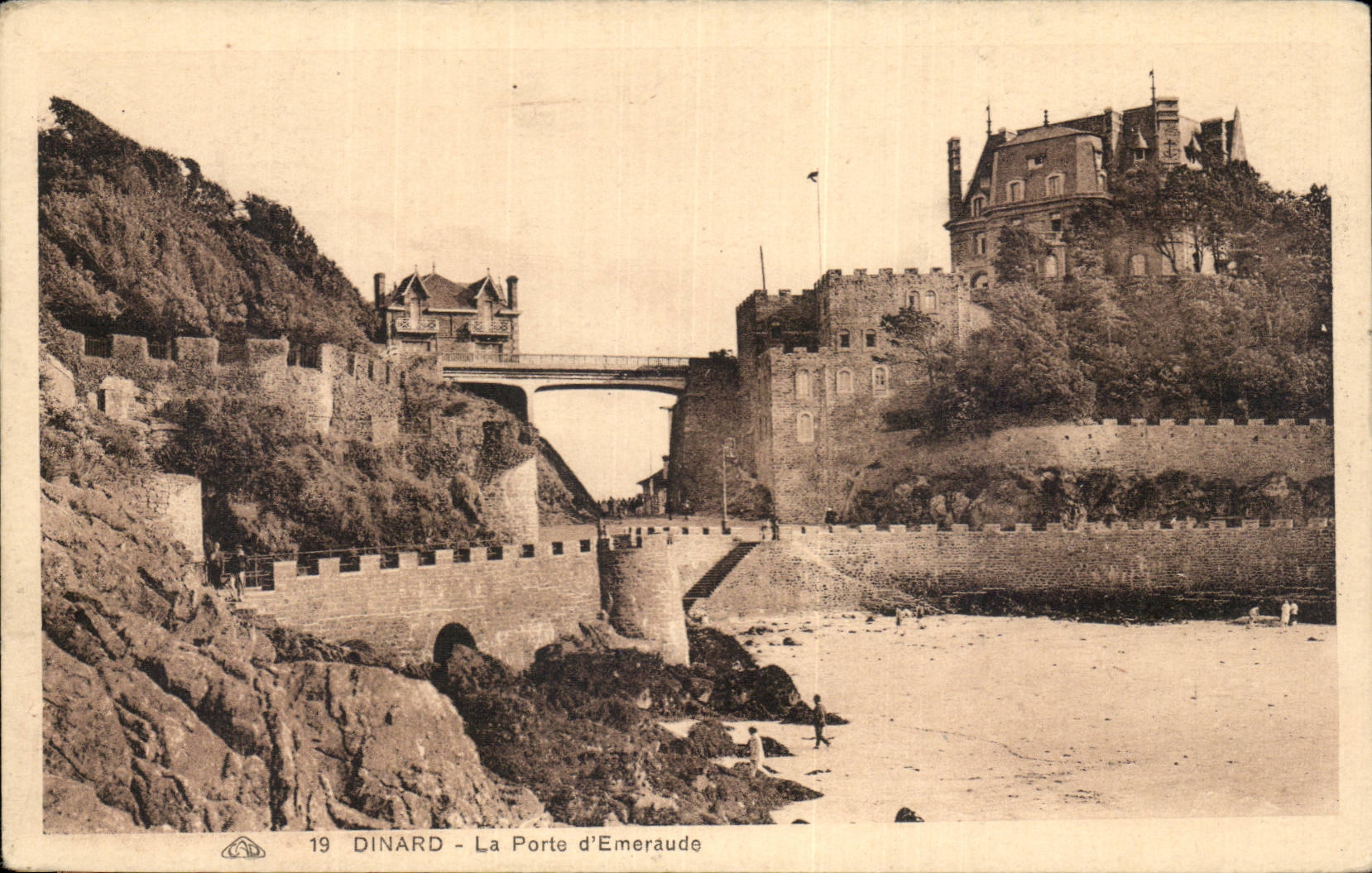 CPA Dinard the Emerald door