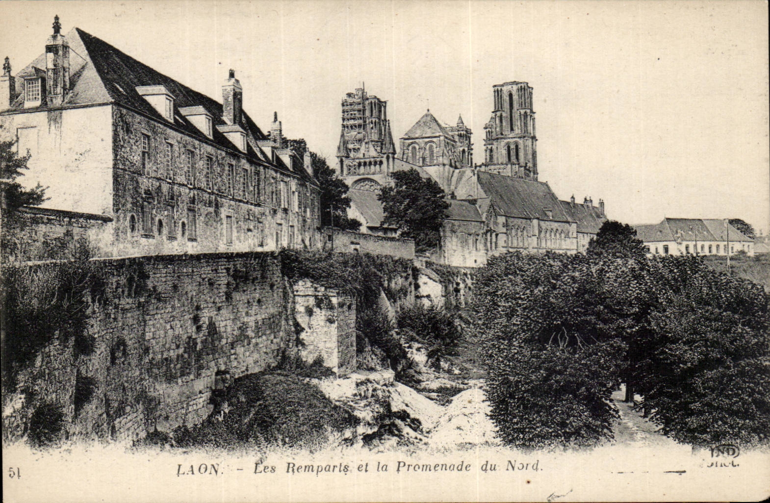 CPA Laon walls and the walk of North